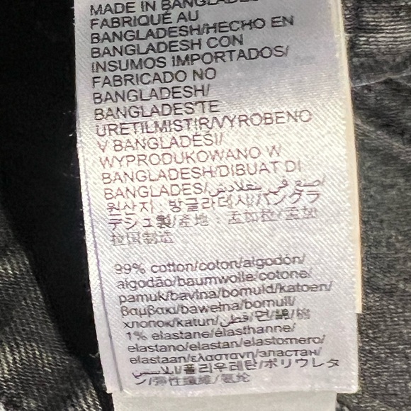 Calvin Klein Jean shorts - Picture 7 of 7